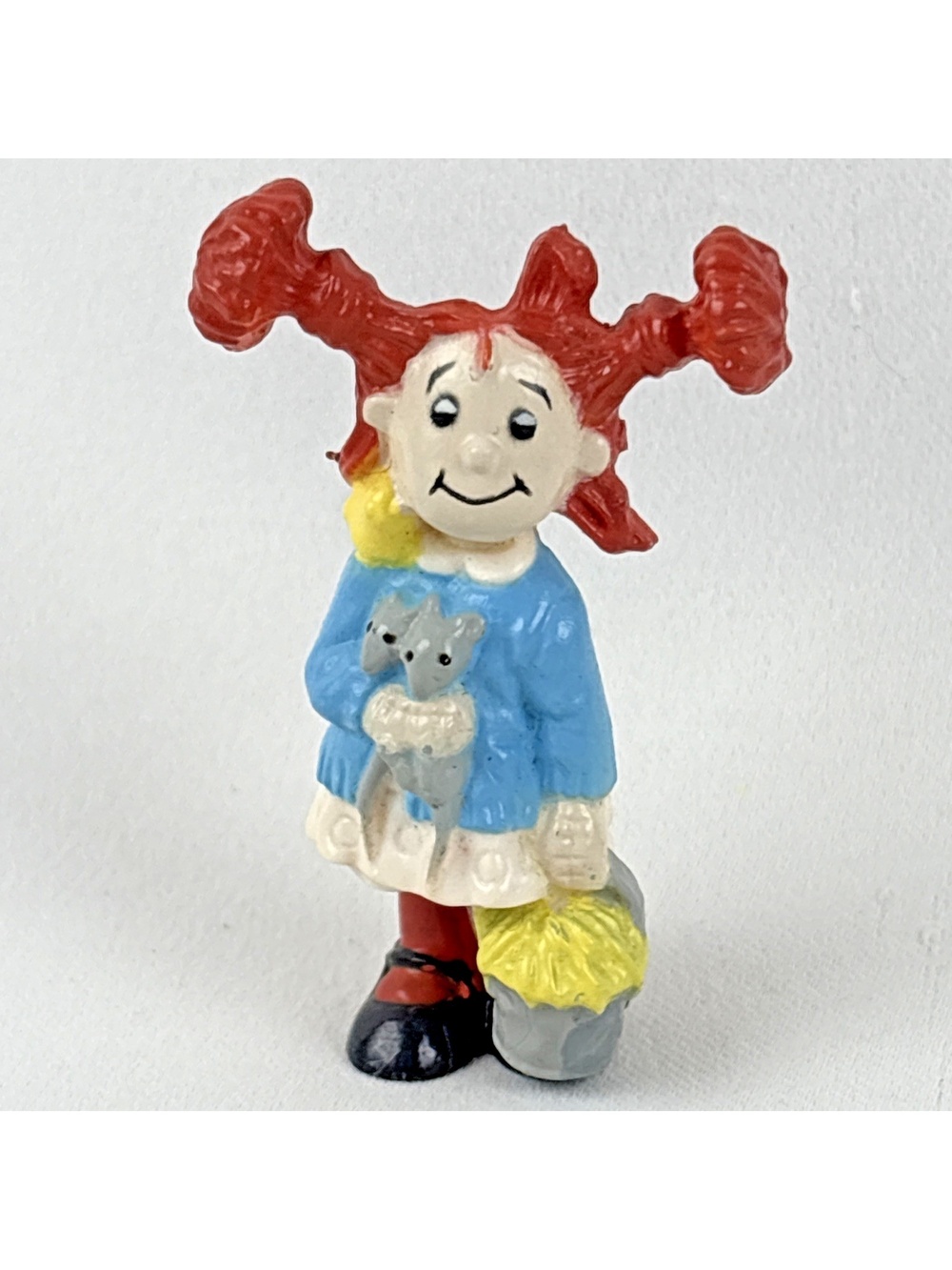 Vintage Ivy Cottage E J Taylor Ruby Buttons PVC Figure 1987